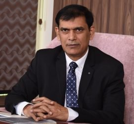 Dr. SN Yadav | best orthopaedic doctor in Varanasi